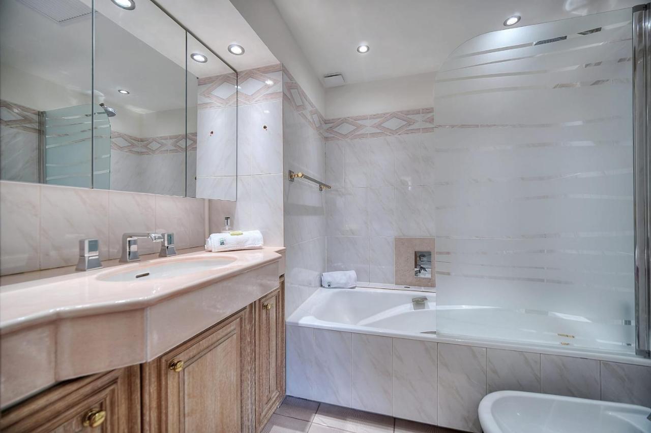 Immogroom - 2 Bedroom - Air Conditioning - Wifi - Terrace - Common Parking Cannes Exterior foto